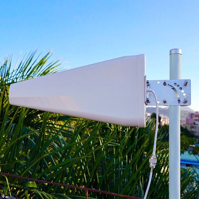 High Frequency Range 698-2690MHz/ 600-6000MHZ Omni-directional Communication Antenna