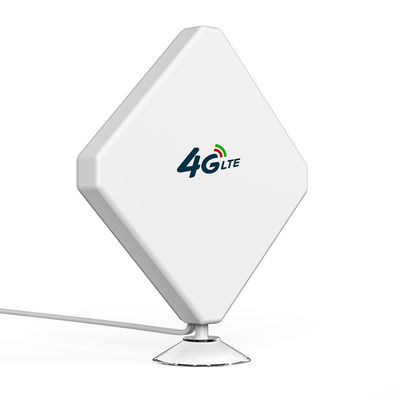 Indoor/Outdoor Vertical 50 Ohm SMA Panel Antenna with 1.5 VSWR and CRC9/SMAts9 Connectors