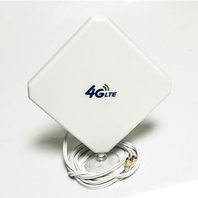 Indoor/Outdoor Vertical 50 Ohm SMA Panel Antenna with 1.5 VSWR and CRC9/SMAts9 Connectors