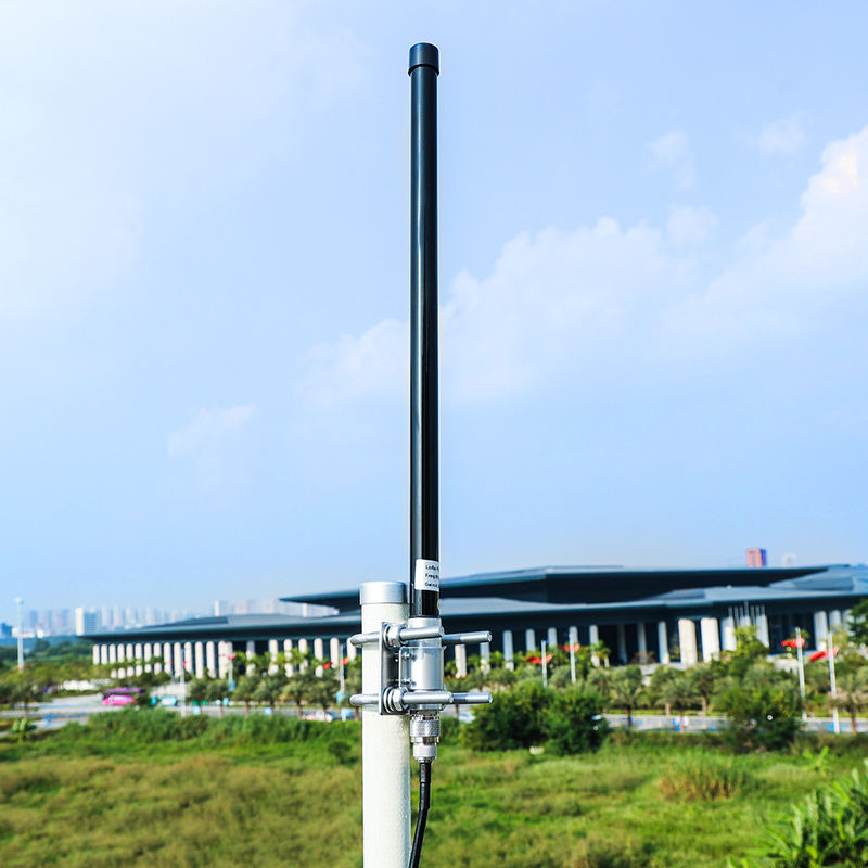 Vertical Polarization Fiberglass Antenna for Helium Hotspot Bobcat 300 915MHz LoRa